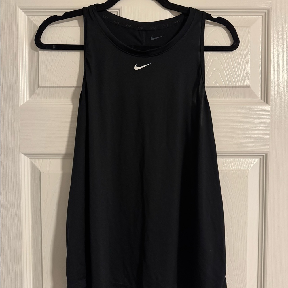Nike Women's Black Tank Top
